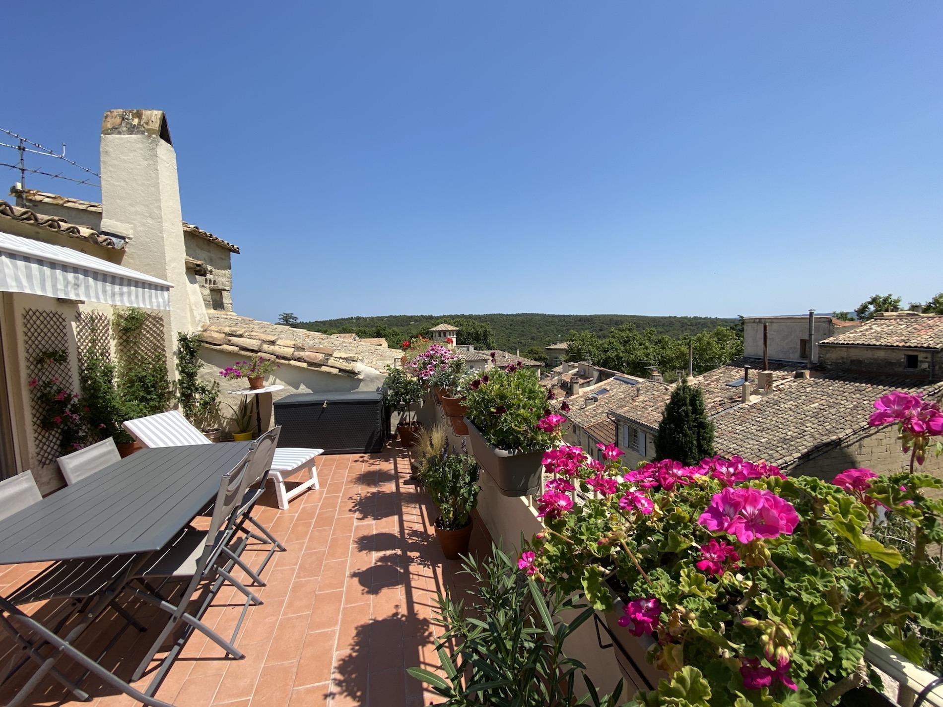 88691 : Uzès, historical centre, apartment 82 m2 , 2 bedrooms, terrace with panoramic view…